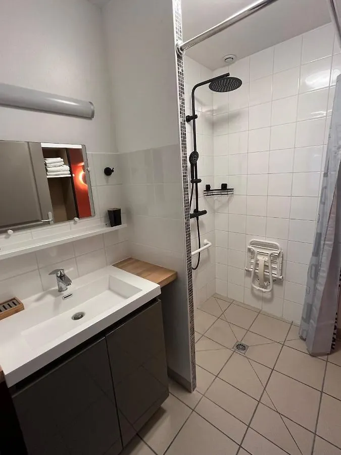 L'Atelier De La Dependance Apartment Lempdes sur Allagnon 0*,  France